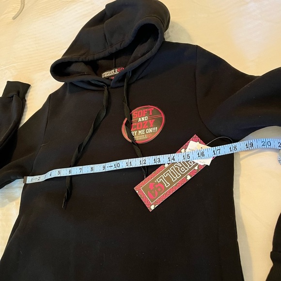 Thrill 94 Hoodie - Picture 5 of 7